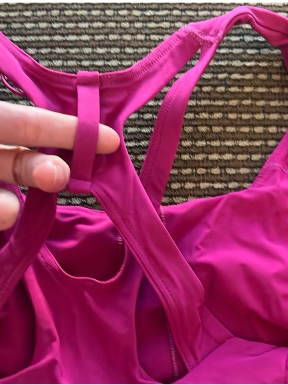 EUC Lululemon Stash it Bra size 6 Ripened Raspberry - Picture 5 of 5